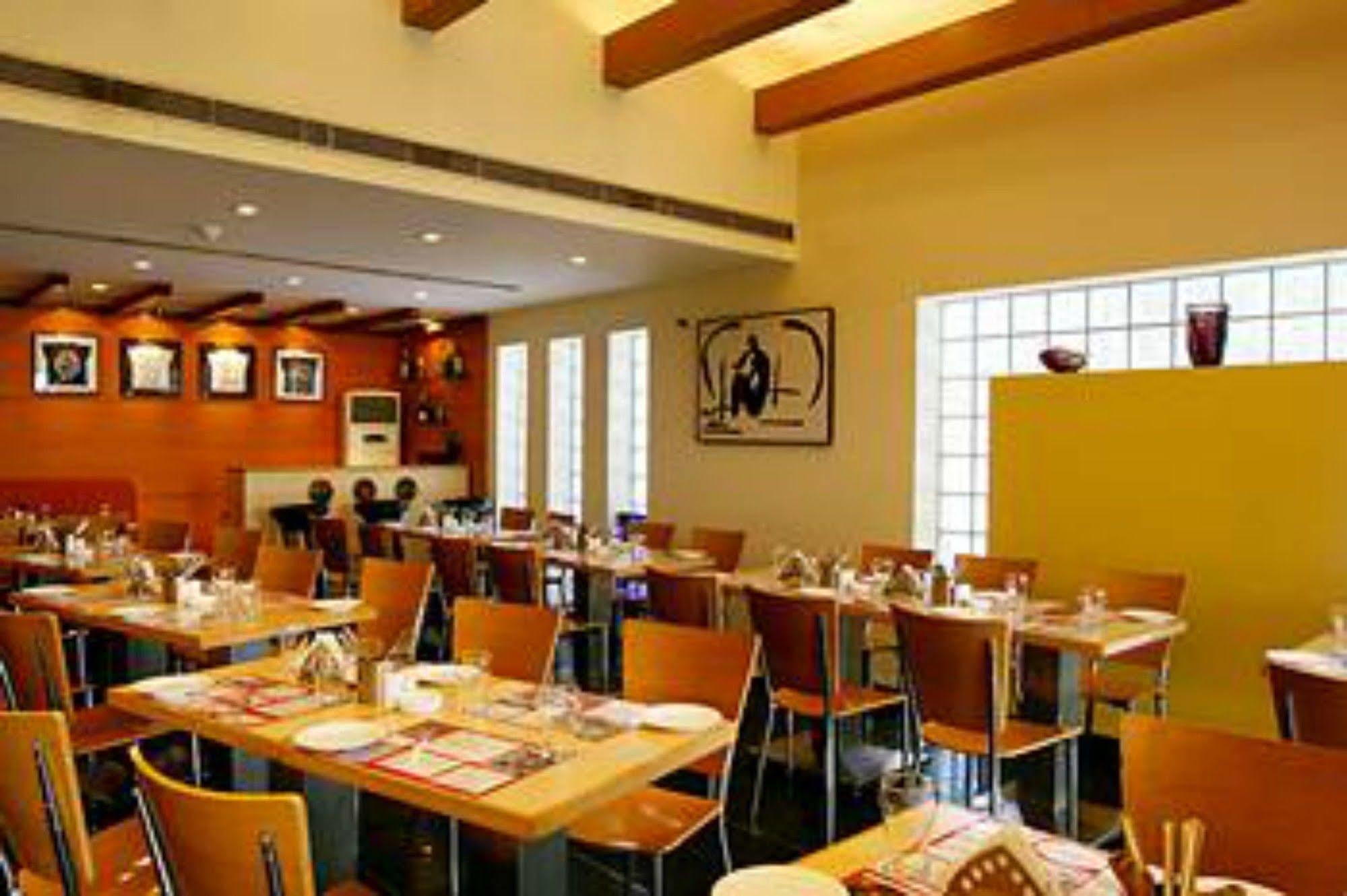 Red Fox By Lemon Tree Hotels, Jaipur Exterior foto